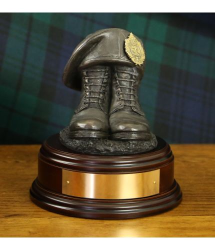 Argyll and Sutherland Highlanders Infantry Regiment Boots and TOS, cast in cold resin bronze and we offer this Boots and Beret on a choice of presentation bases, the BC2, BC3 and BC4 have room to add an engraved plate.
