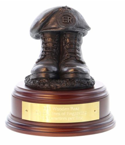 Blues and Royals Household Cavarly Regiment Boots and Beret, handmade and cast in cold resin bronze. We offer a range of wooden base and engraving options