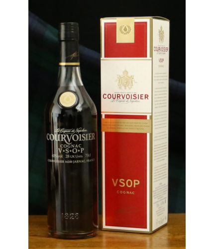 Courvoisier VSOP Cognac with Personalised Engraving. Our design and engraving service is free of charge and incuded in the price. Brandy make a fantastic warming gift idea for friends, family and colleagues.
