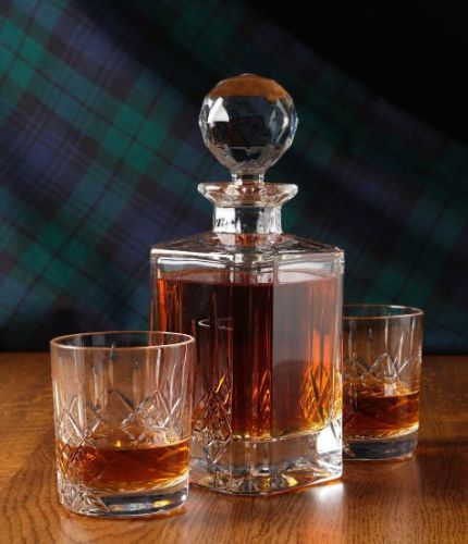 Whisky Hosting Set, Panel Style,  3 Crystal Pieces.
