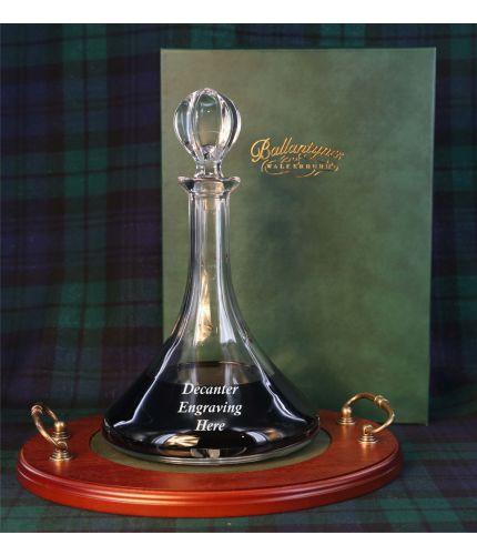 A plain style Port Tray Set consisting of a Ships Decanter on its own serving tray. We offer free engraving in the front panel and the set is completed inside dark green satin lined presentation boxes