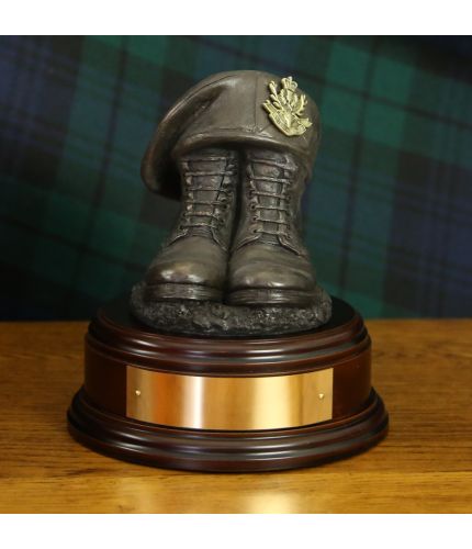 Argyll and Sutherland Highlanders Infantry Regiment Boots and TOS, cast in cold resin bronze and we offer this Boots and Beret on a choice of presentation bases, the BC2, BC3 and BC4 have room to add an engraved plate.