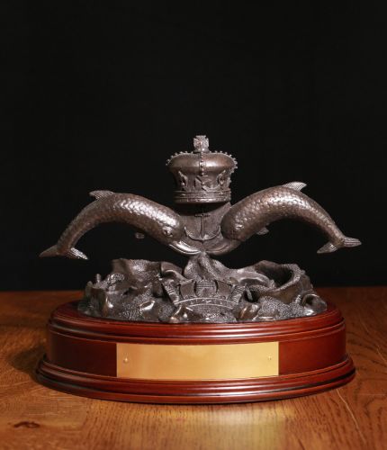 This is the 10" tall Royal Navy Submariners Crest in 3D. It makes the perfect Royal Navy Top Table and End of Service Leaving Gift. We also offer various wooden base options and an engraving plate if required.