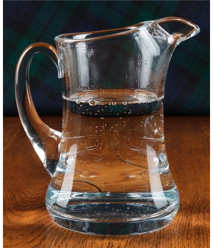 A lovely ice lip 1 litre water jug with free hand engraving.